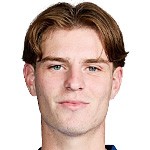 一场平局背后的惊喜;斯科特全场闪耀;英格兰世界杯中场竞争升温。 体育新闻