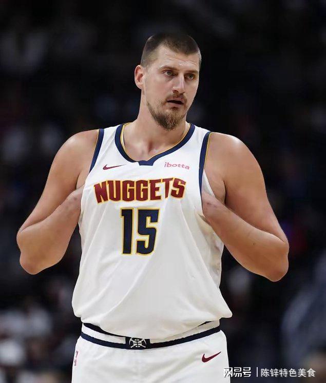 全能中锋战术解码:约基奇三双数据背后的控场逻辑与执行细节 IT技术