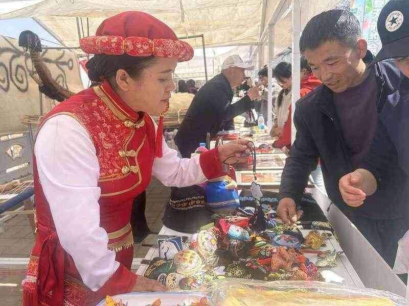 文明集市的技术解构:甘肃东乡六大功能模块如何实现服务闭环 新闻