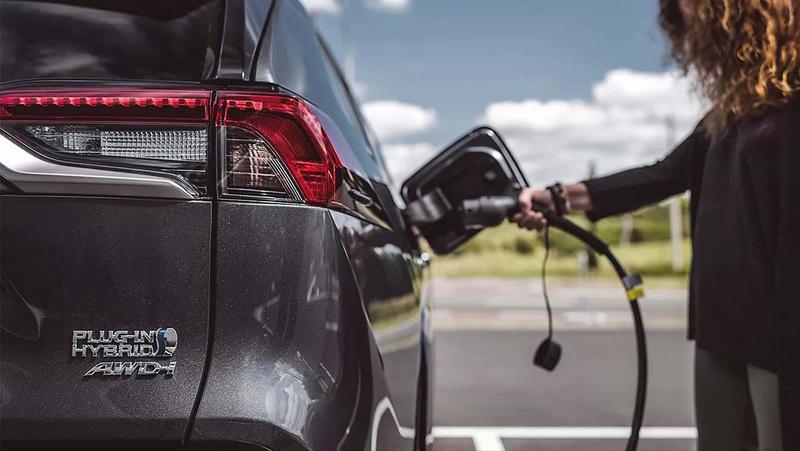  深度解析丰田HEV新架构：2000km续航背后的技术革命 汽车科技