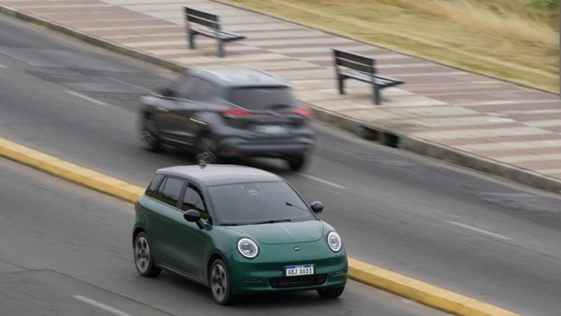  从猿辅导员工猝死事件，看互联网企业危机公关的标准范式。 新闻