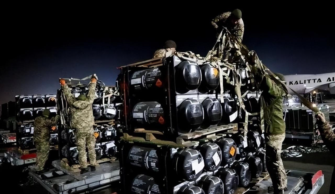  从军工产能到战略困局：美专家口中的「八天论」究竟暴露了什么 新闻